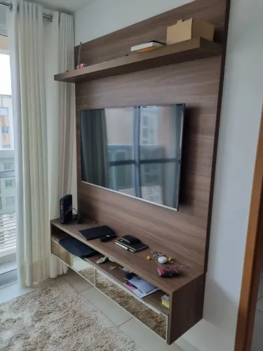 Lindo painel de TV MDF Fresno Funchal com Espelhos