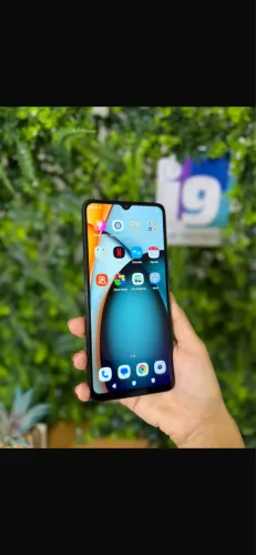 REDMI A3 2024 TRASEIRA QUEBRADA 128gb 3 MESES DE GARANTIA