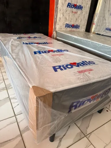 CAMA BOX DE SOLTEIRO NA MALHA FRIA COM ESPUMA D28