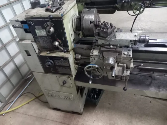 Vendo torno mecânico imor