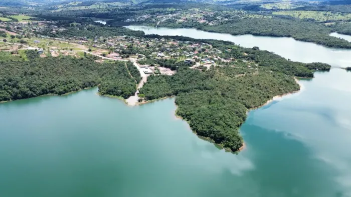 Imóvel para venda possui 1000 metros quadrados em Paranoá Parque - Brasília - DF