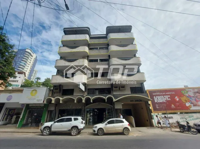 Apartamento com 03 quartos disponível para locação no Centro