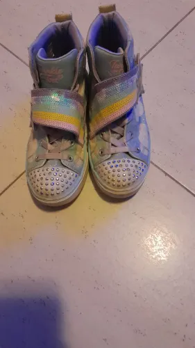 Tenis da marca Skechers