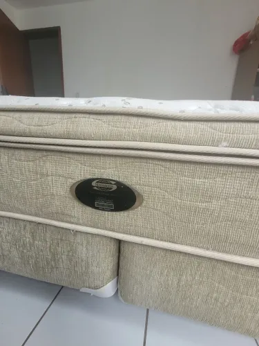 Cama King da Simmons 