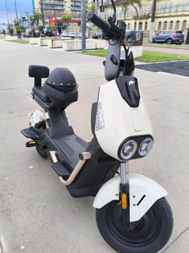 Scooter elétrica 