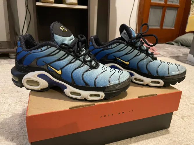 TÊNIS NIKE AIR MAX PLUS OG 
