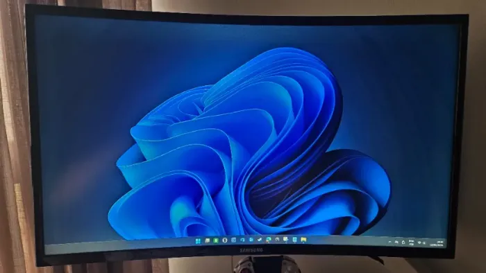 Monitor 27 Polegadas curvo samsung HDMI