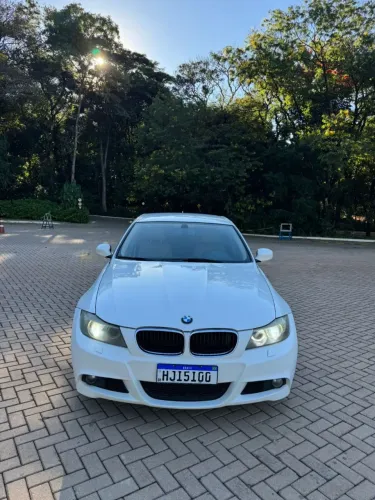 BMW 318I A 2.0 16V 136cv 5P 2012