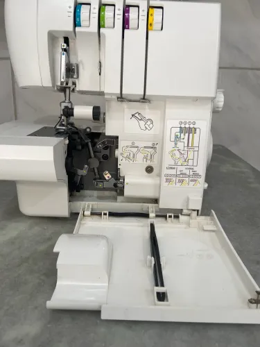 Máquina overlock ponto cadeia semi nova