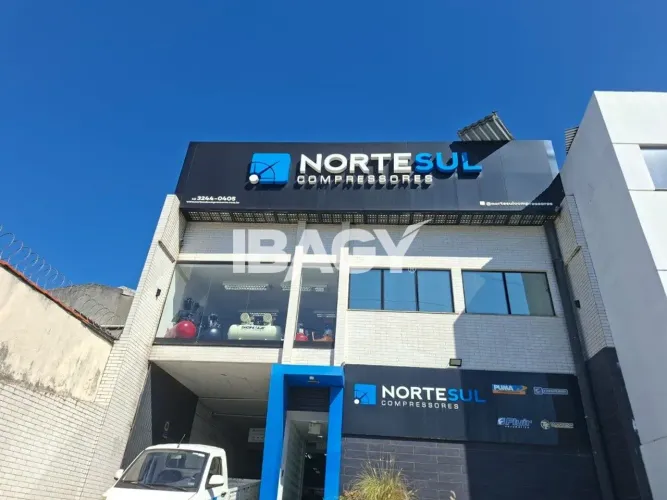Oportunidade! Prédio em Estreito - Florianópolis