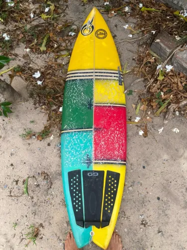 RADICAL 5'11 - 27L - Rabeta Fish - R$400