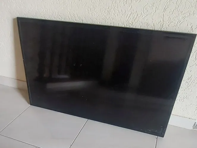 Tv Samsung 40 Polegadas - Tirar peças