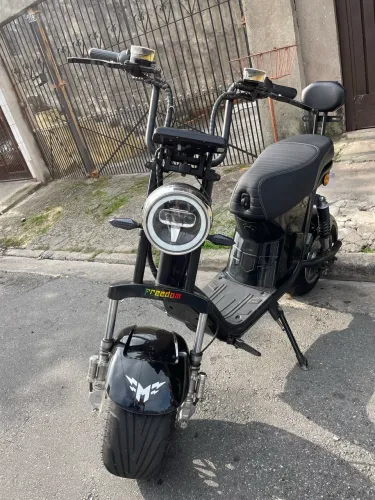 Scooter Elétrica Freedom 2026