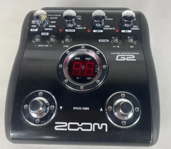 Pedaleira Guitarra Zoom G2 Multi-efeitos