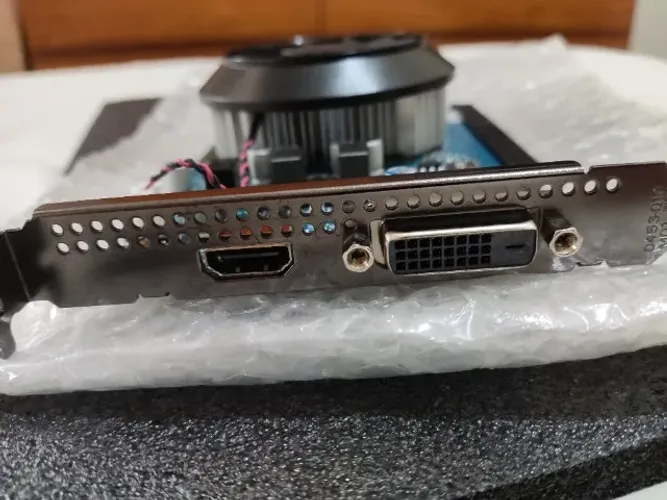 A placa de vídeo NVIDIA GeForce GTX 1650 4GB Dell