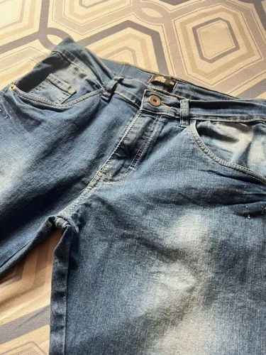 Calça Jeans masculina tamanho 38
