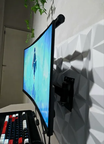 Monitor gamer curvo 180hz (queimado) leia a descrição