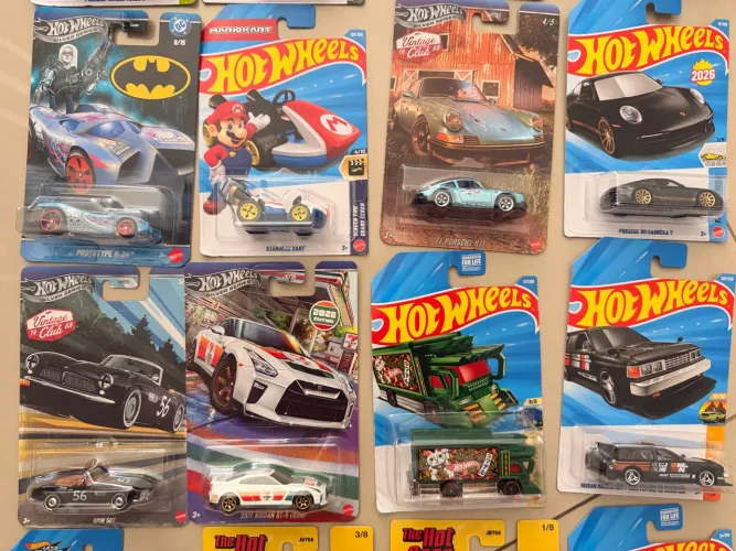 Carrinhos hot wheels