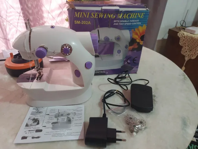 ,Máquina de costura 