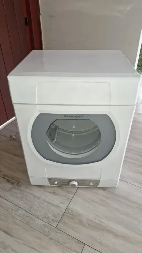 Secadora de roupas Brastemp 127v