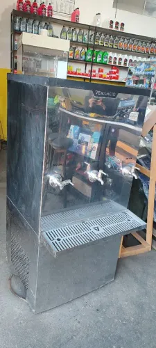 BEBEDOURO INDUSTRIAL VENÂNCIO 100 LITROS À VENDA