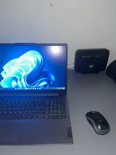 1. Título Lenovo IdeaPad Slim 3 15,3? Ryzen 7 Série 5000 - Perfeito Estado