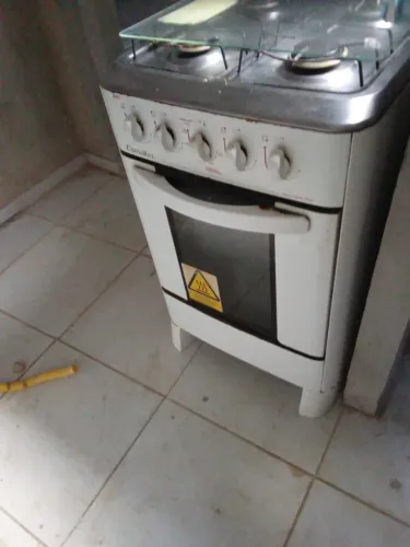 Fogão 4 bocas usado