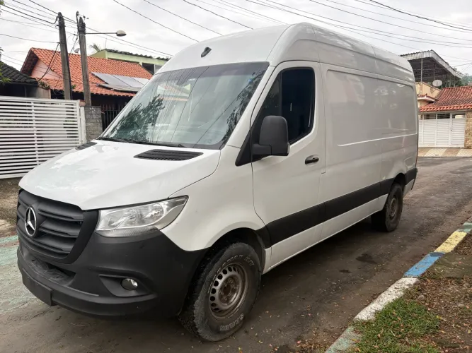 Mercedes-Benz Sprinter 417 Furgão Ext. L.t.a Die. (e6) 2025