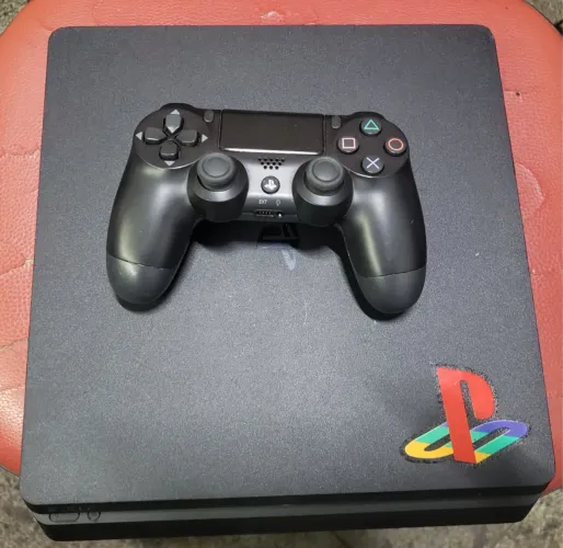 Ps 4 de 1T pouco usado