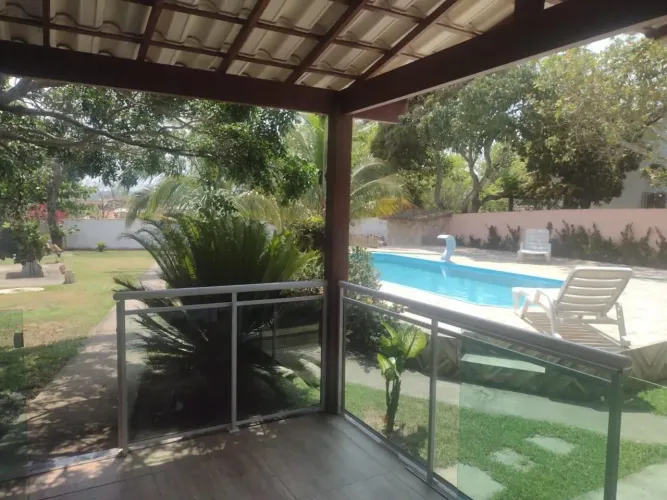 Casa de Temporada em Itaúna, Saquarema com ar e Piscina