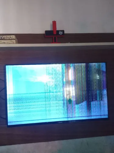 VENDO TV AIWA /42 COM DEFEITO