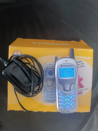 Celular C210 colecionador 