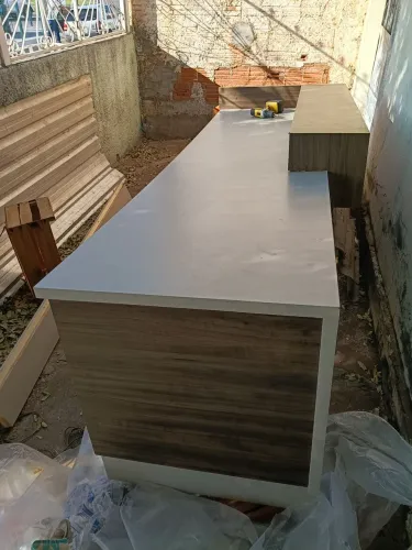 Vendo mesa para escritório semi nova *
