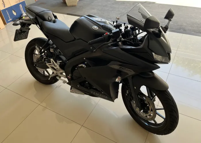 Yamaha R15 2025 modelo 2026