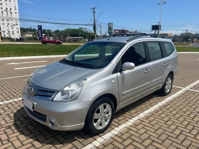 Nissan Livina Grand SL 1.8 16V Flex Fuel Aut. 2012