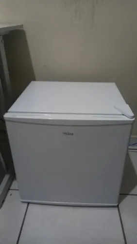 Frigobar Philco 45 Litros Porta Reversível Branco