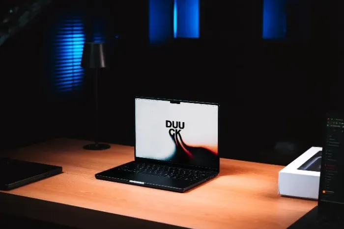 MacBook Pro M4 Max 128GB 2TB 14 POLEGADAS