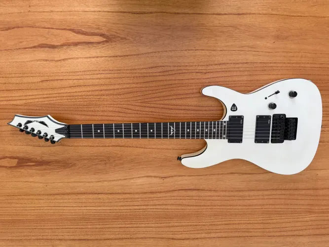 Guitarra Dean 550 Custom Floyd Rose Original