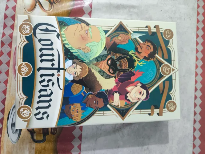 Courtisans boardgame + teeter tower