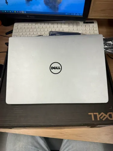 Notebook Dell Inspiron 7460