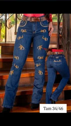 Calça Bordada