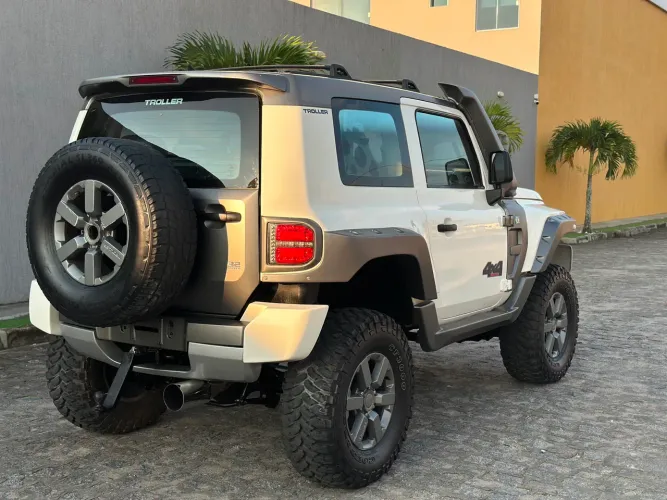 Troller T-4 4X4 3.2 20V TDI Cap. Rígida Diesel 2015