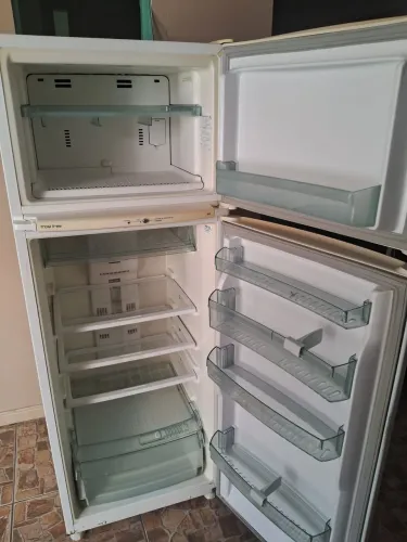 Vendo geladeira Brastemp frost free