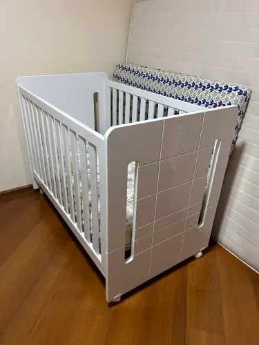 Berço Americano Branco que Vira Minicama + Colchão