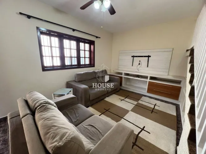 Sobrado com 4 dormitórios para alugar, 370 m² por R$ 5.500,00/mês - Jardim Itacolomi - Mog