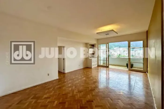 Apartamento : Padrão / Residencial / Lagoa