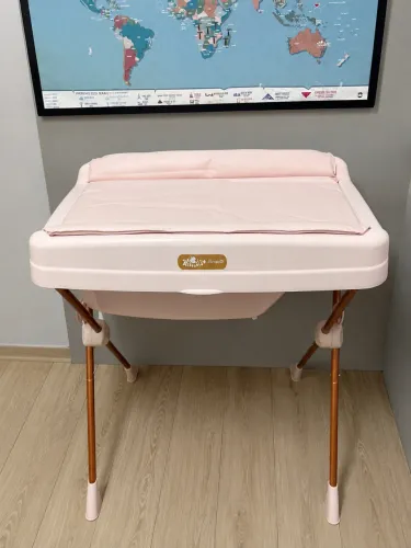 Banheira Burigotto Rosa com Trocador e Suporte - Excelente Estado