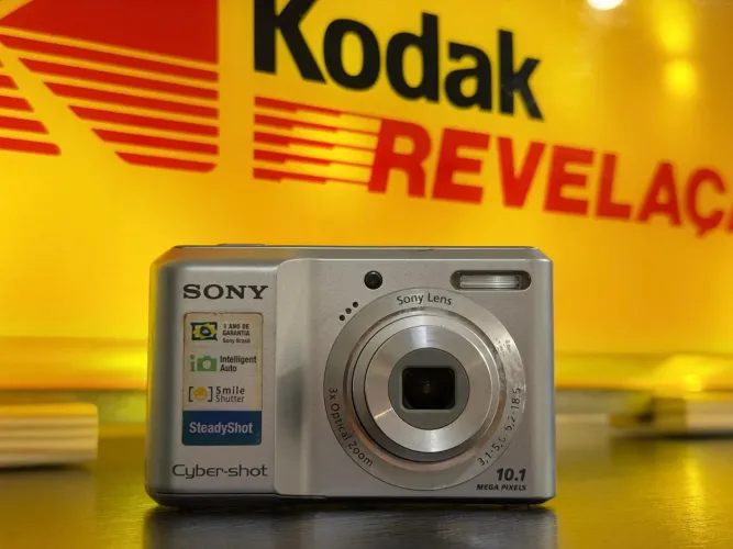 Sony Cybershot DSC-S1900 - 10.1MP e 3x de zoom