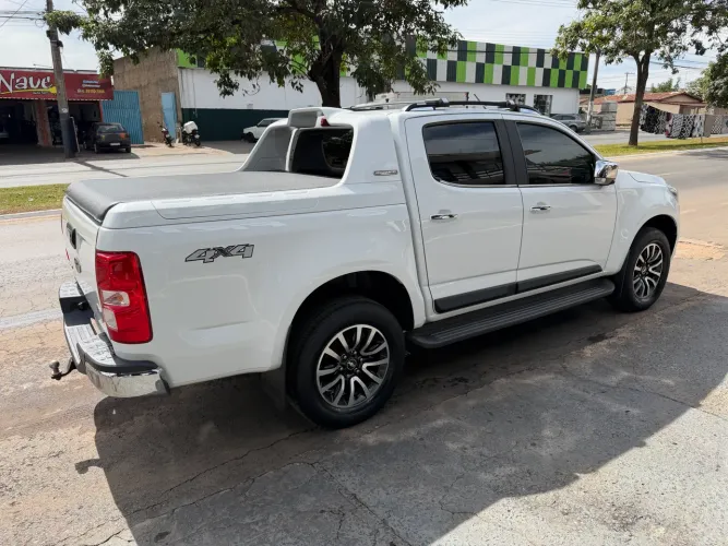 Chevrolet S10 P-up H.country 2.8 4X4 CD Dies.aut. 2017