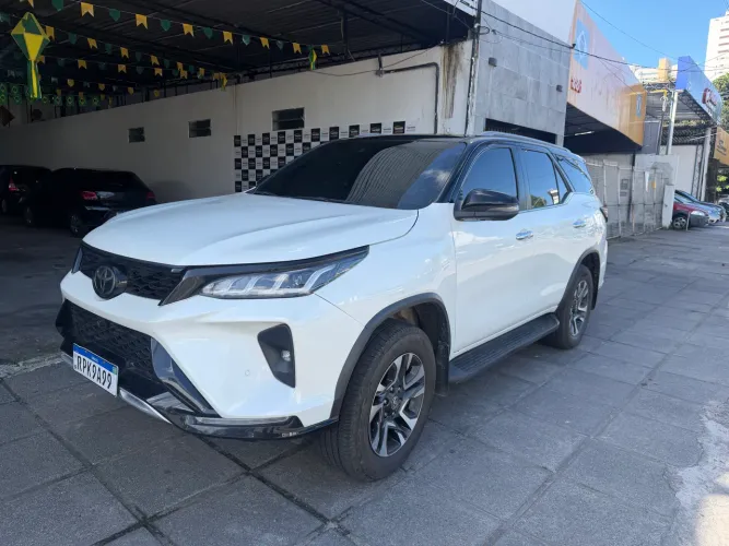 Toyota Hilux SW4 Diamond 2.8 TB 4X4 Die. Aut. 2022